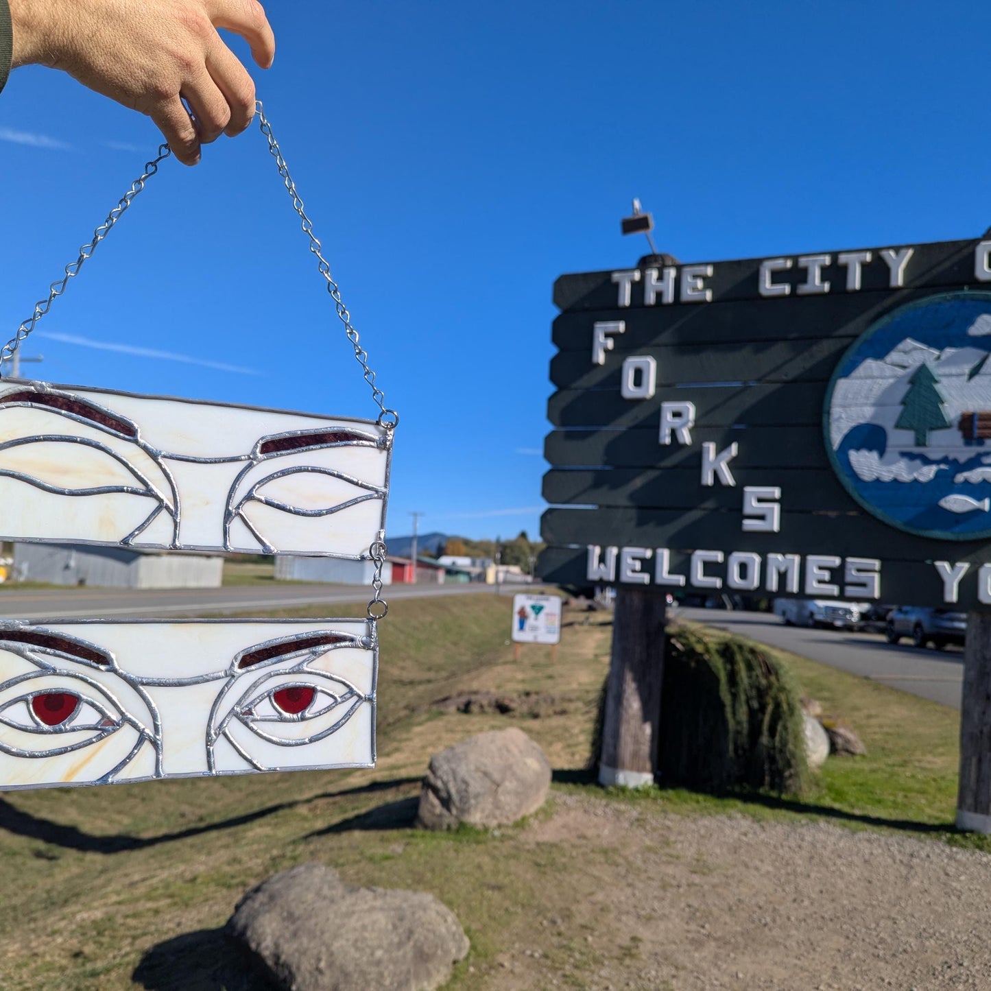 Pre-order: Sun Catcher of Bella's Vampire Eyes