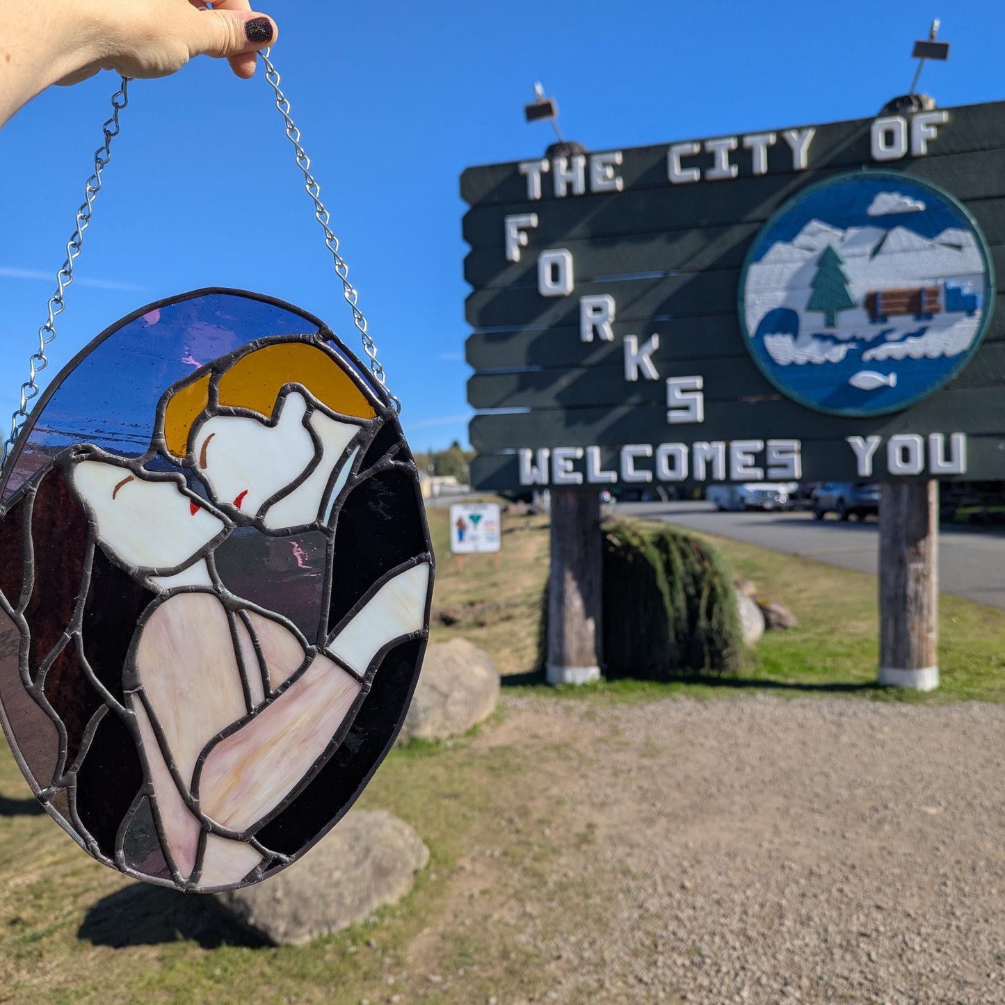 Pre-order: Edward and Bella at the Prom